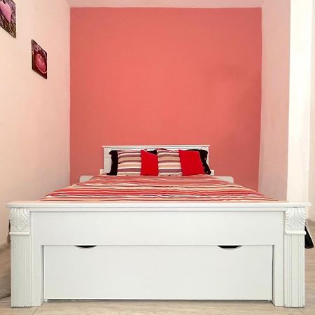 Evu Long Street Apartment Brasov Ngoại thất bức ảnh