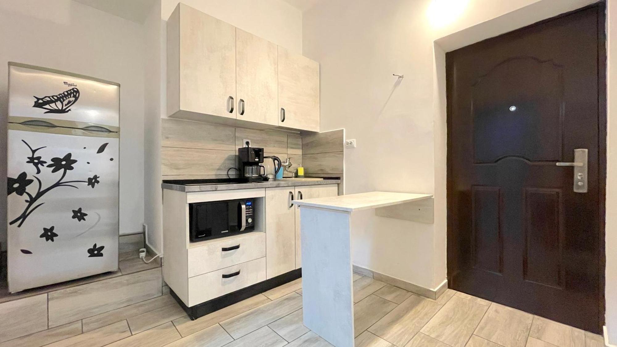 Evu Long Street Apartment Brasov Ngoại thất bức ảnh