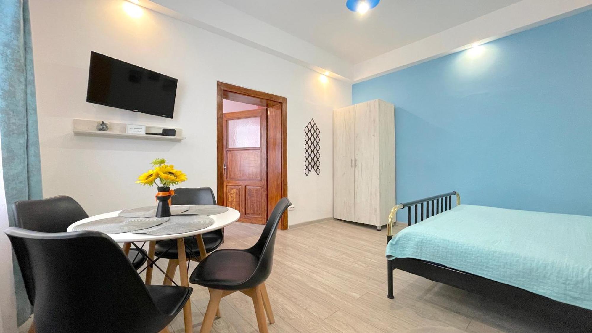 Evu Long Street Apartment Brasov Ngoại thất bức ảnh
