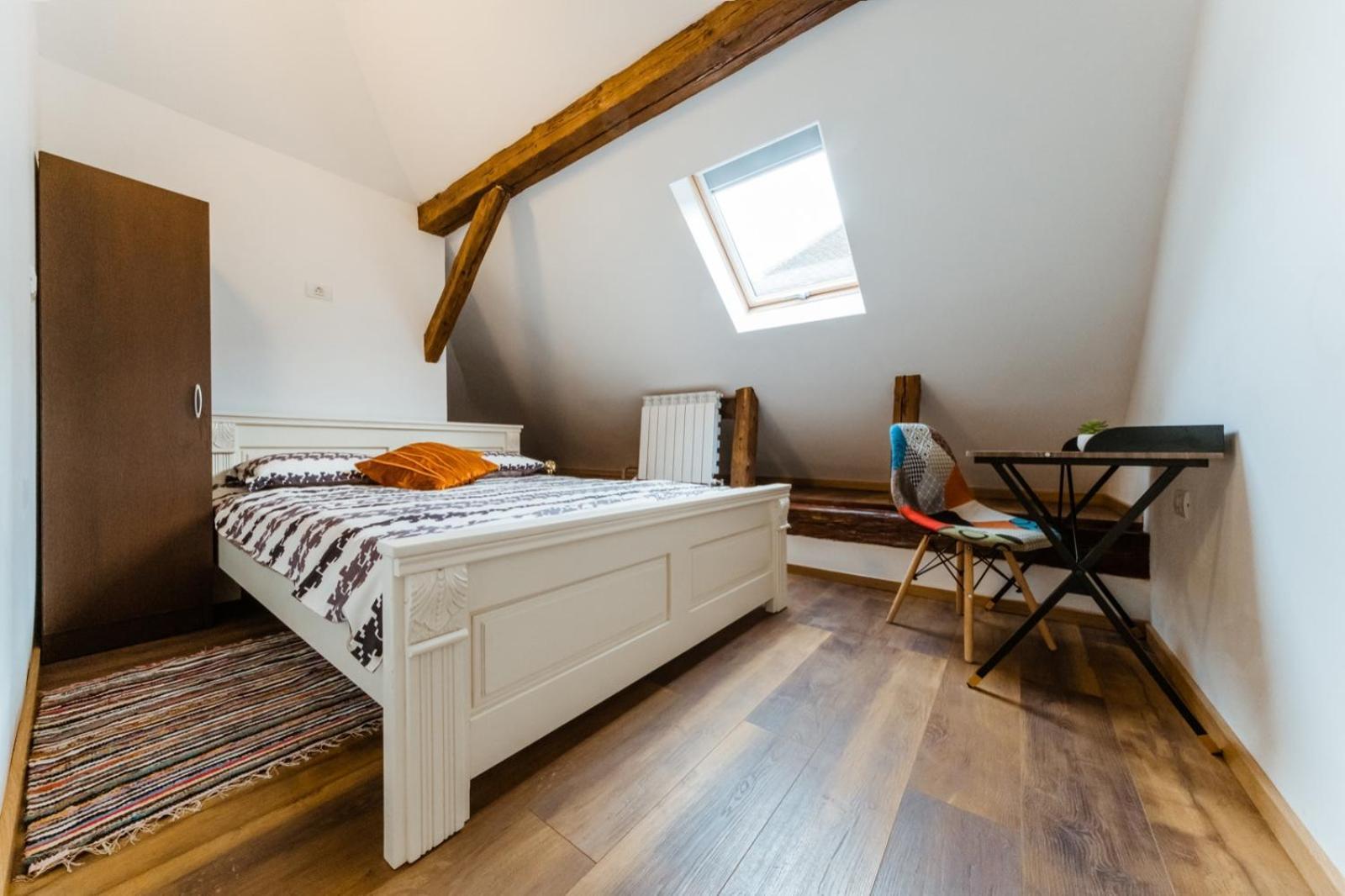 Evu Long Street Apartment Brasov Ngoại thất bức ảnh