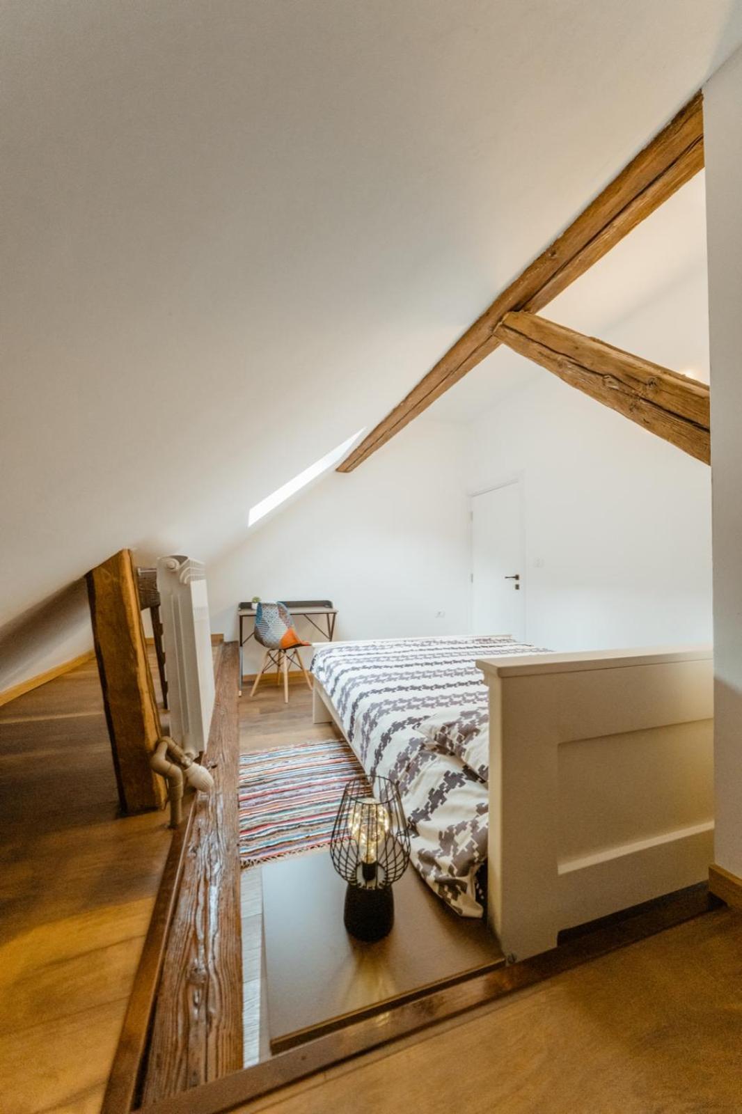 Evu Long Street Apartment Brasov Ngoại thất bức ảnh