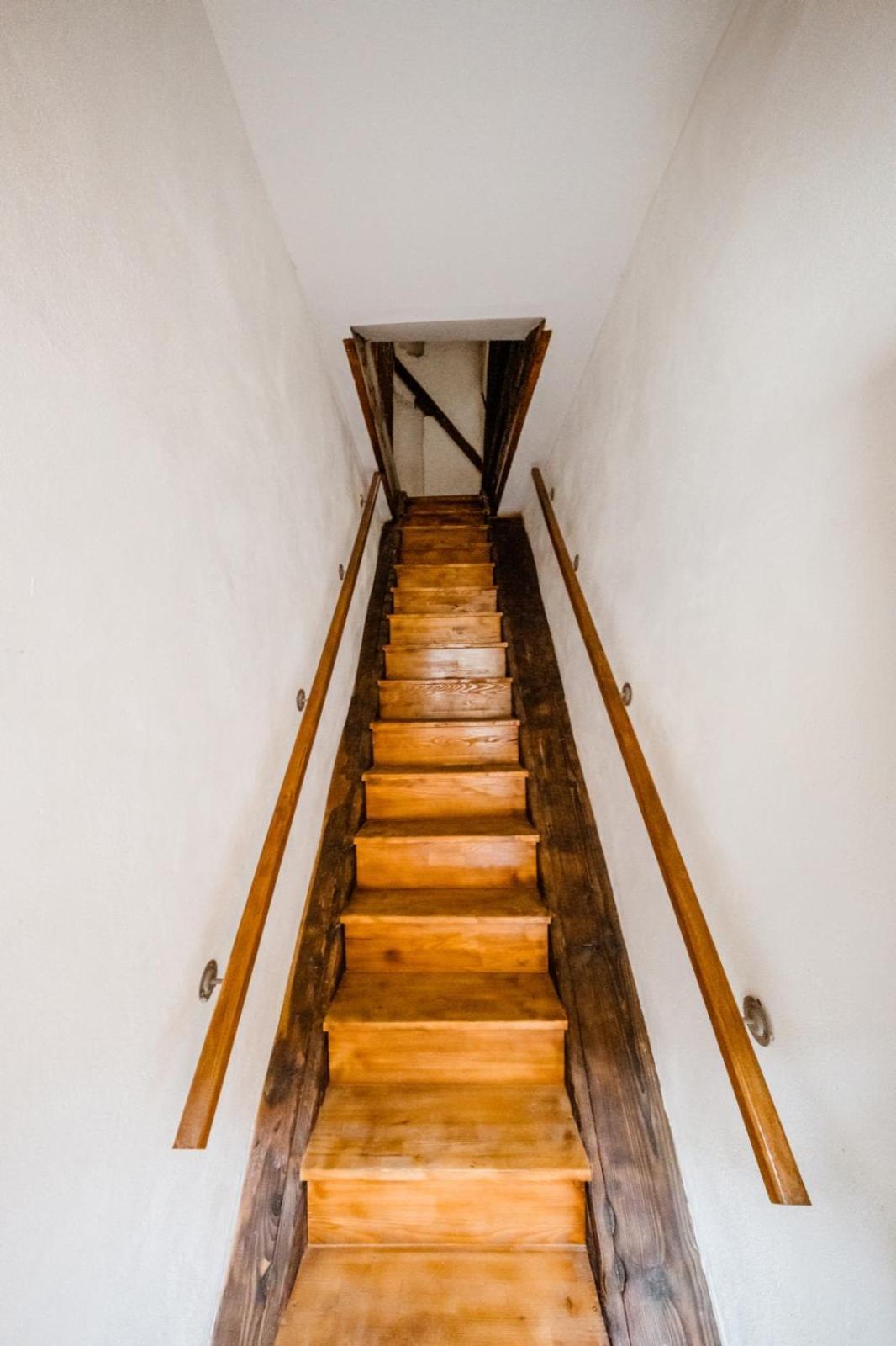 Evu Long Street Apartment Brasov Ngoại thất bức ảnh