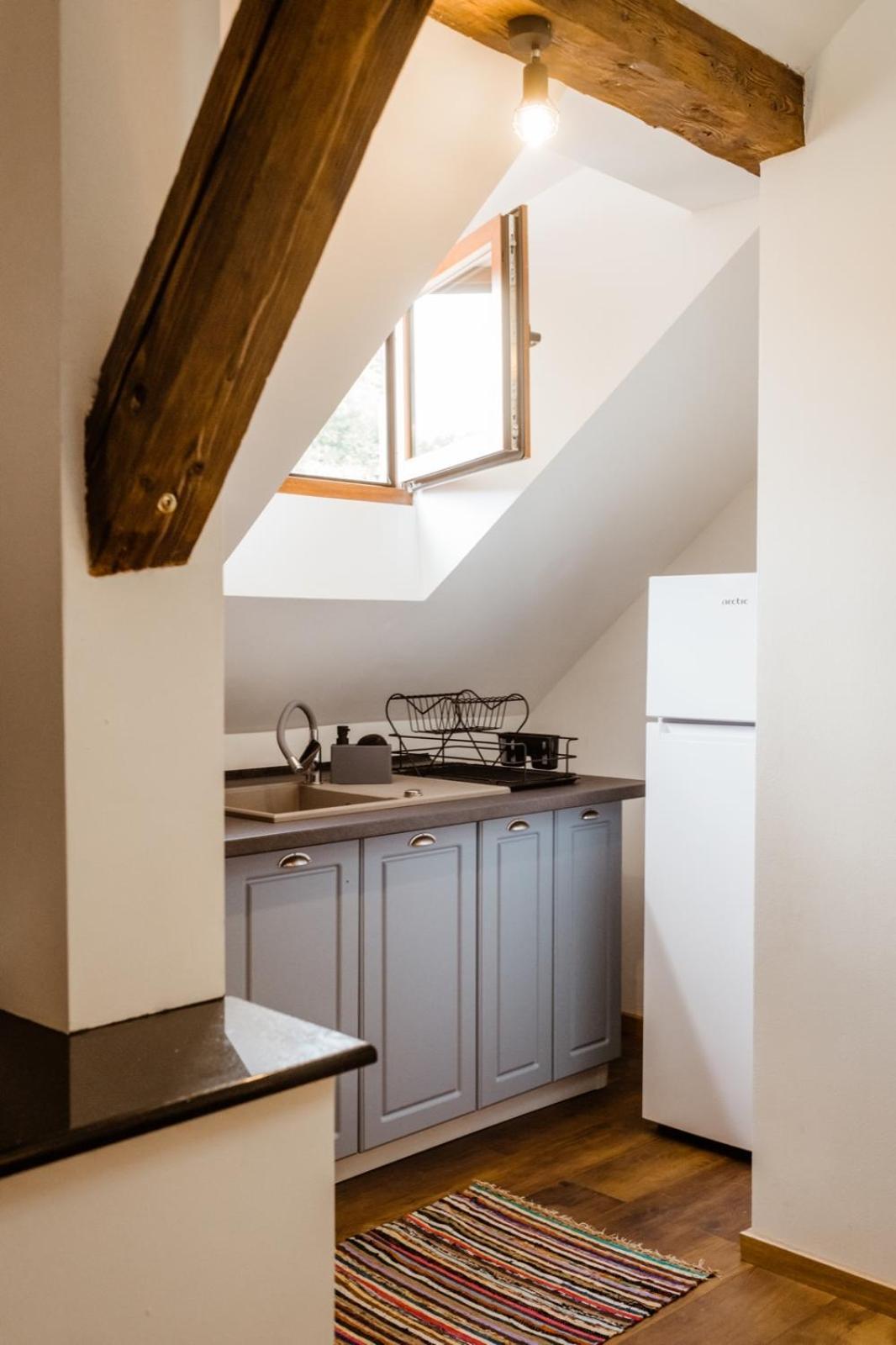Evu Long Street Apartment Brasov Ngoại thất bức ảnh